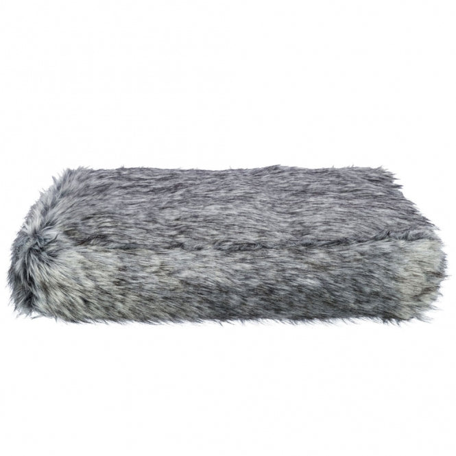 Trixie Pillow Yelina