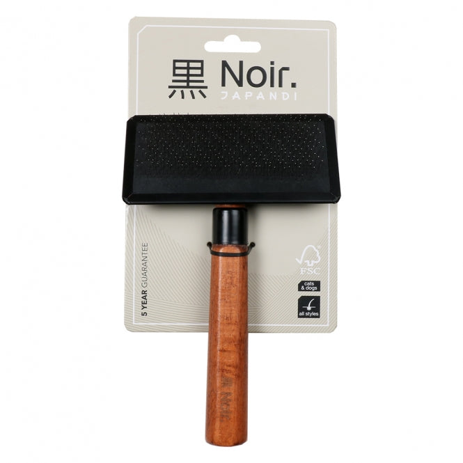 EBI Noir Japandi Slicker Brush