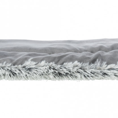 Trixie Harvey bed mat