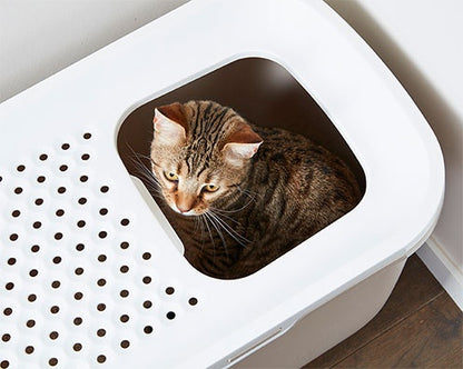 Savic Hop In cat litter box
